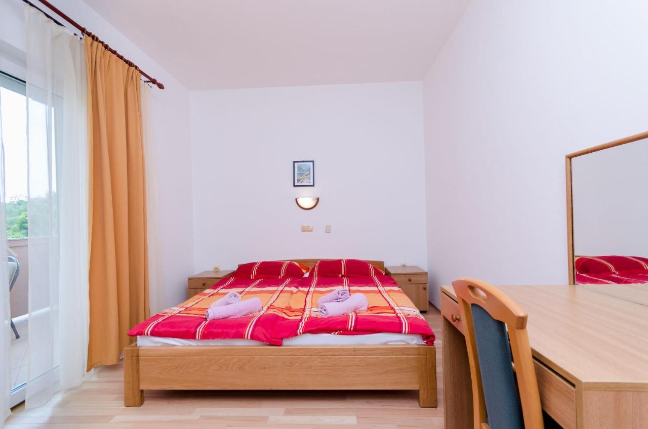 Apartments And Room Ljubica Lopar Exteriér fotografie